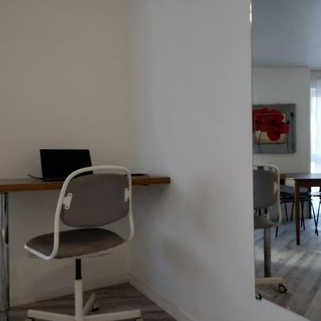 Superb Modern Apartment Клиши Экстерьер фото
